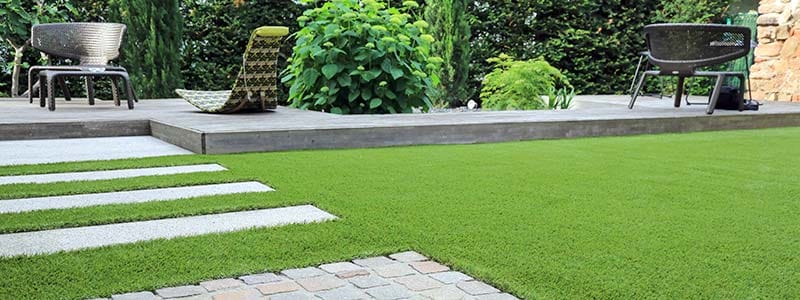 astuces simples pour métamorphoser votre petit espace extérieur avec style