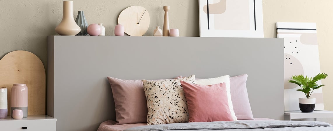 La teinte neutre incontournable des professionnels pour illuminer votre intérieur, sans recourir au blanc !